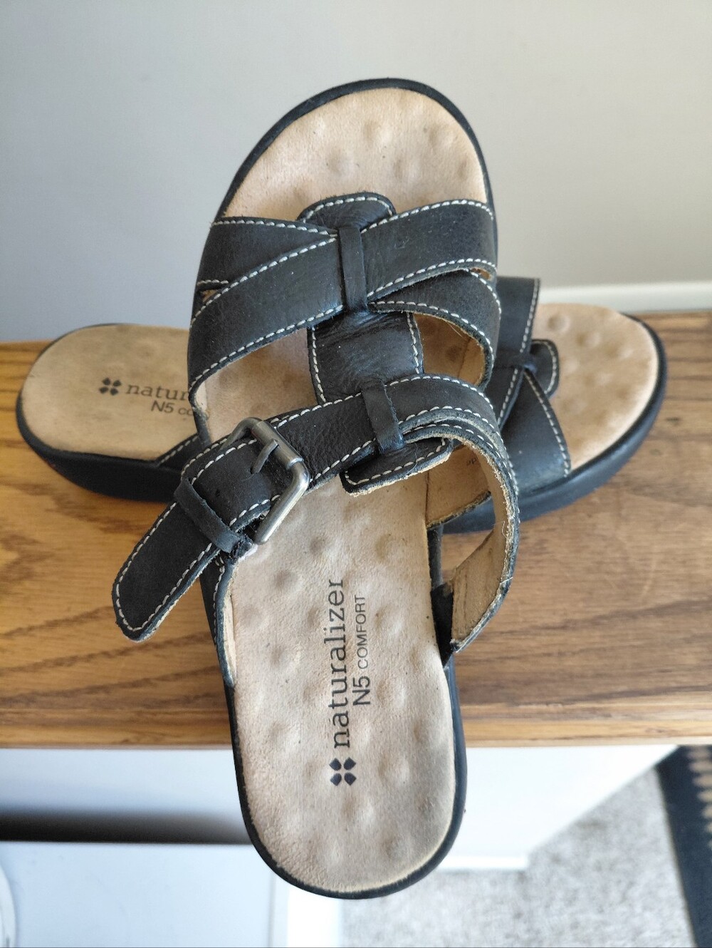 Naturalizer Black Leather Slide Sandals Sz 5.5